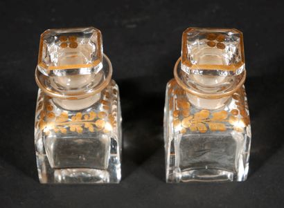 *Coffret à parfum en bois de placage à marquèterie...