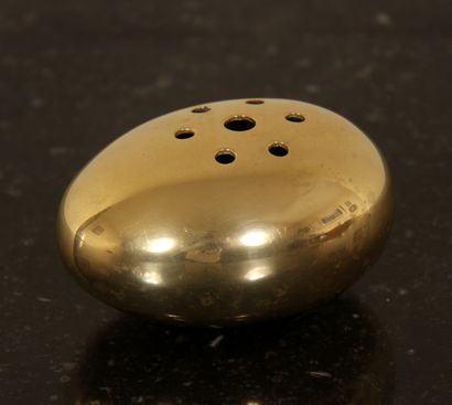 Carl COHR Denmark

Vase œuf en bronze, estampillé

H...