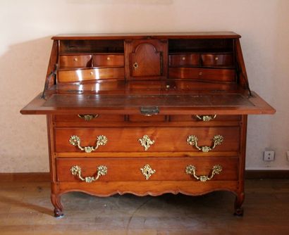 Commode-scriban en bois naturel, XVIIIème...