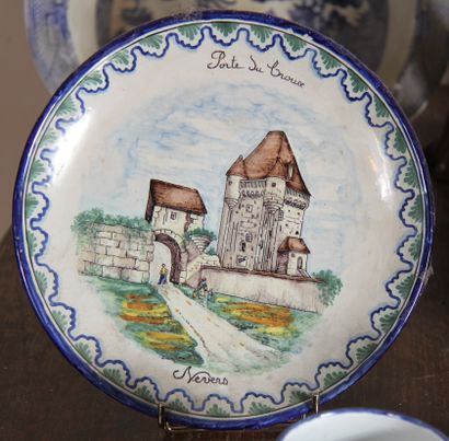 DESMANT - QUIMPER et divers

Lot de vases...