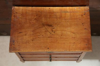 Commode de poupée en bois naturel

H : 30,5...
