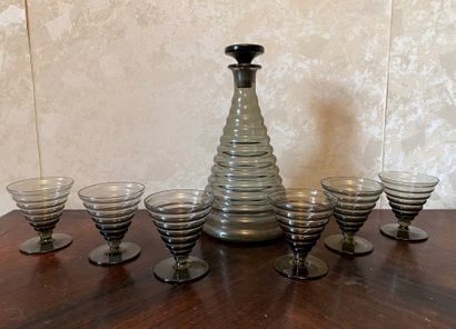 *Service à liqueur en verre fumé