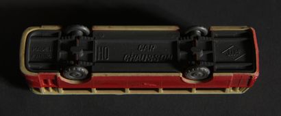 Lot comprenant :

- un train Horby dans sa...