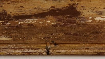 Panneau en bois doré sculpté de fleurs stylisées

25...