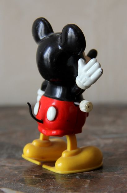 WALT DYSNEY Production - TOMY made in China

Mickey...