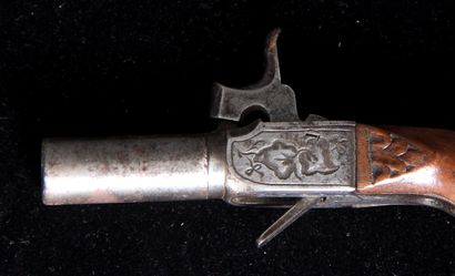 *Pistolet de poche à percussion, canon 4...