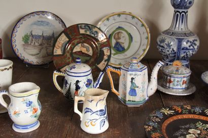 DESMANT - QUIMPER et divers

Lot de vases...