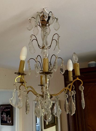 *Lustre en métal et pampilles à six lumières

H...