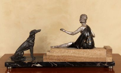 Ecole française vers 1930

Femme au chien

Sculpture...