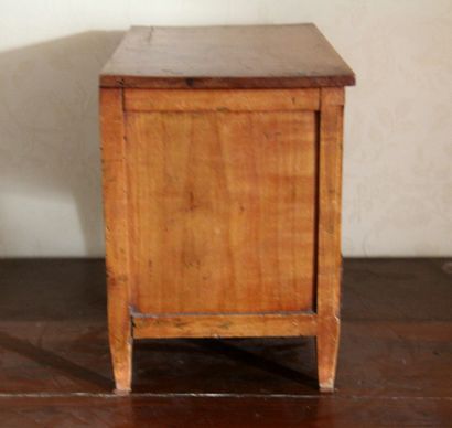 Commode de poupée en bois naturel

H : 30,5...