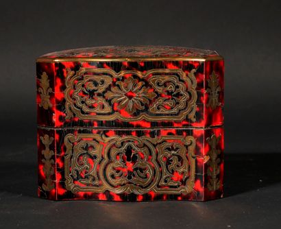 *Coffret à parfum en bois de placage à marquèterie...