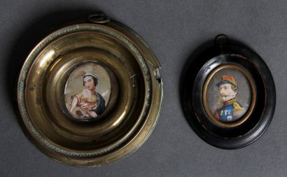 Deux miniatures formées de gravures polychromes...