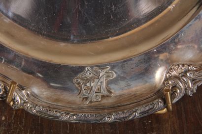 CAILAR BAYARD

Saucière et plat rond en métal...