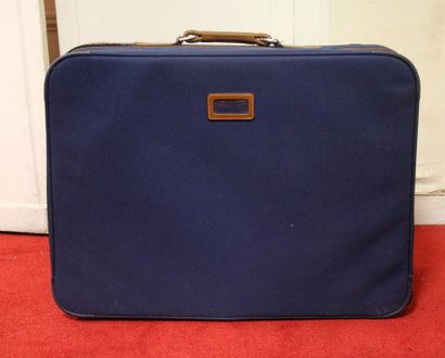 LANCEL

Valise en tissus bleu, poignet en...