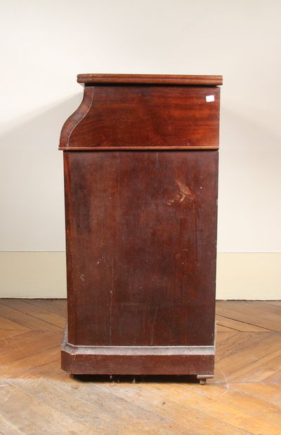 Commode de toilettes en placage d'acajou,...
