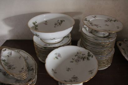 W. GUERIN CO Limoges

Partie de service de...