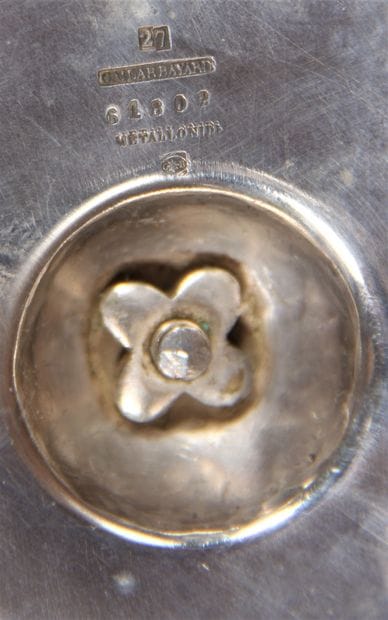 CAILAR BAYARD

Saucière et plat rond en métal...
