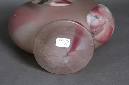 *DAUM Nanct

Vase balustre sur piédouche...