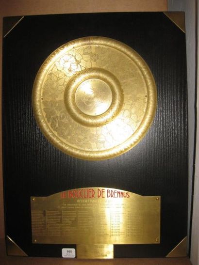 Le Bouclier de Brennus; 2003 Réplique au...