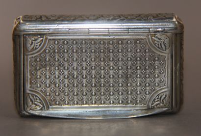 Boite à priser rectangulaire en argent 950°/°°...