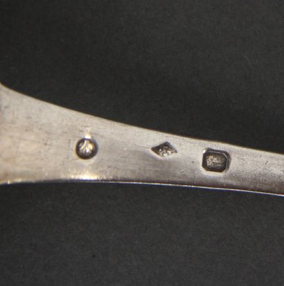 Lot de couverts de service en argent 950°/°°...