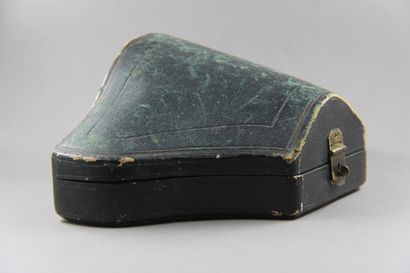 Nécessaire de baptème en argent 950°/°° guilloché...