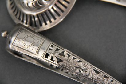 Lot de couverts de service en argent 950°/°°...