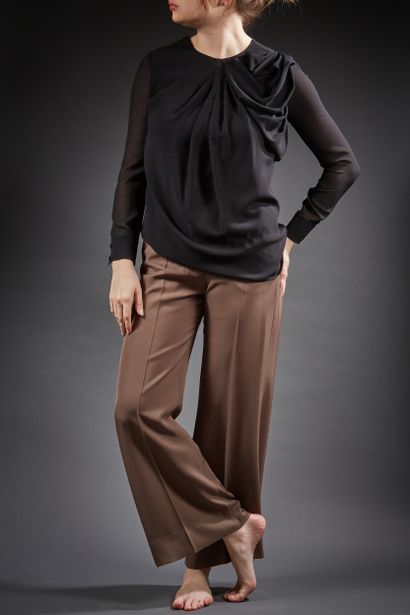 Yves SAINT LAURENT, SAINT LAURENT

Ensemble...