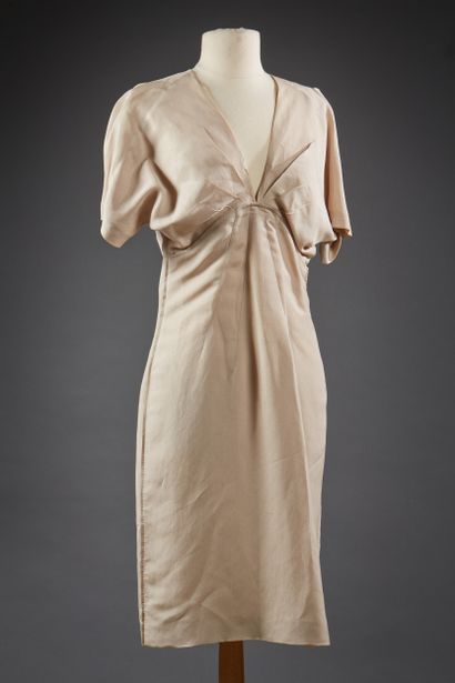 PRADA 

Collection Printemps/Été 2007

Robe...