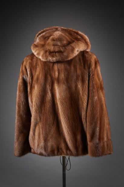 Lina Fourrures

Blouson en Vison femelle...