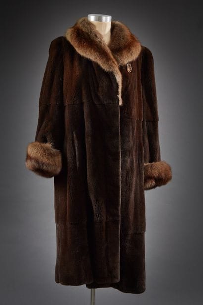 Manteau en Vison femelle éjarré scanbrown,...