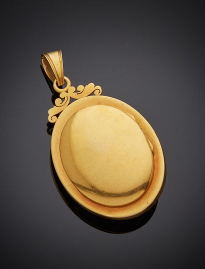 Pendentif médaillon ouvrant en or jaune 750...