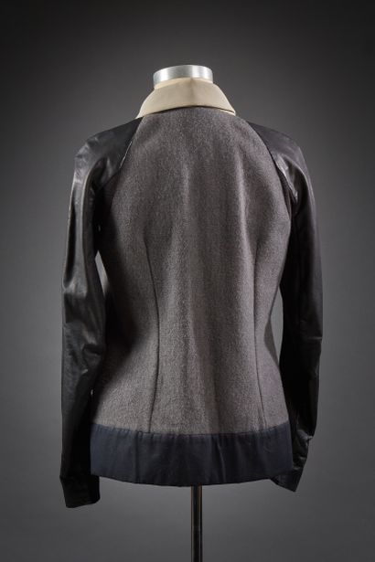 Rick OWENS

Veste croisée en lainage anthracite...