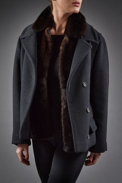 PRADA

Veste en lainage angora noir, col...