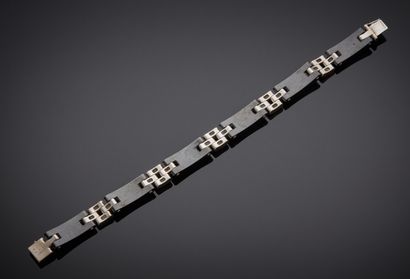 CARTIER

Bracelet articulé en or gris 750...