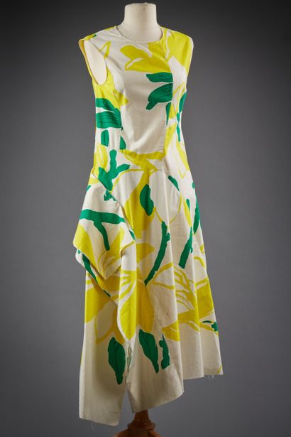 MARNI

Robe longue asymétrique sans manches...