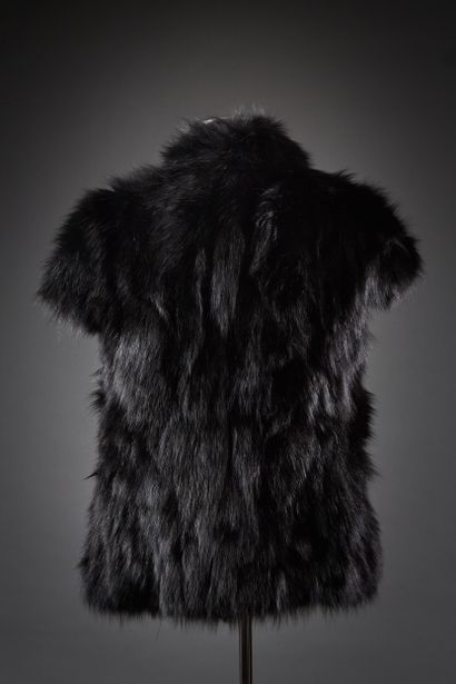 Lina Fourrures

Gilet en patchwork de Renard...
