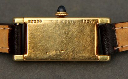 CARTIER

No. 21213 22297

Montre bracelet...