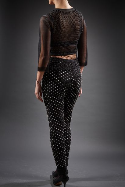 ALAÏA

Ensemble composé d'un cardigan court...