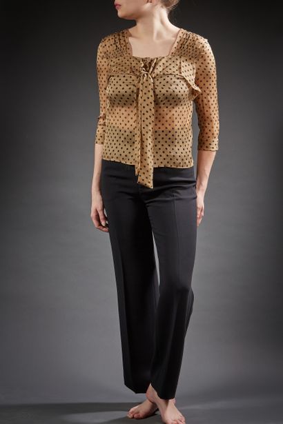 PRADA

Ensemble en crêpe de soie beige imprimé...