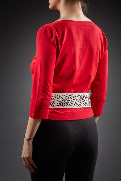 ALAÏA

Lot composé d'un top en maille rouge,...