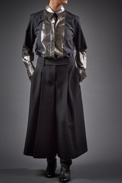 Jil SANDER

Ensemble composé d'une chemise...