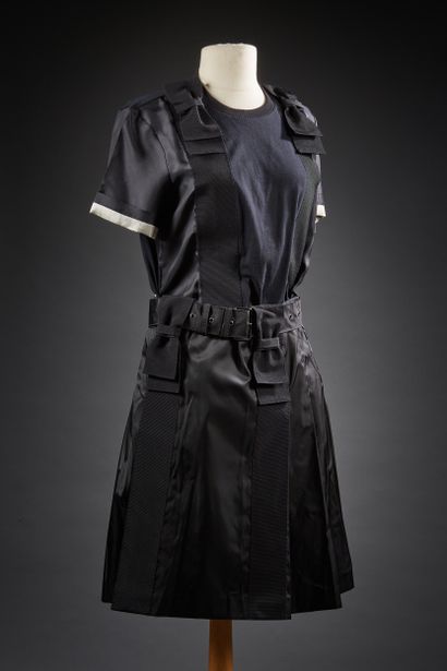 PRADA 

Collection Automne/Hiver 2015-2016

Ensemble...