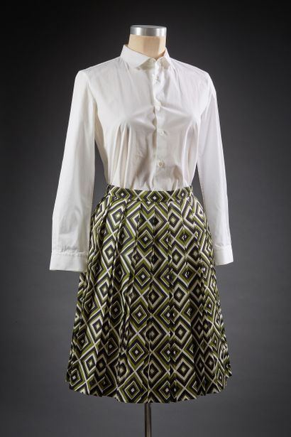 PRADA 

Collection Automne/Hiver 2012-2013

Ensemble...