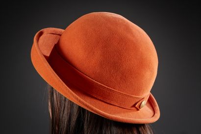 MOTSCH pour HERMES Paris

Chapeau melon en...
