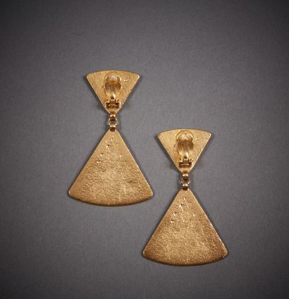 Sonia RYKIEL

Paire de pendants d'oreille...