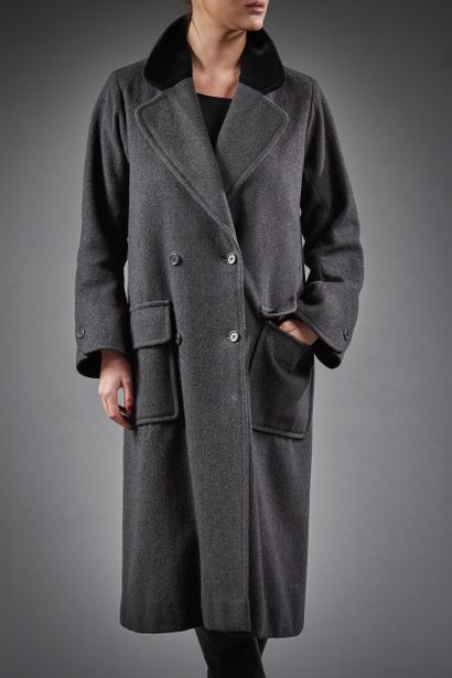 SAINT LAURENT rive gauche circa 1970

Manteau...