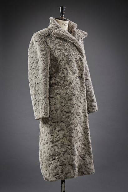 John RICHMOND

Manteau en fourrure synthétique...