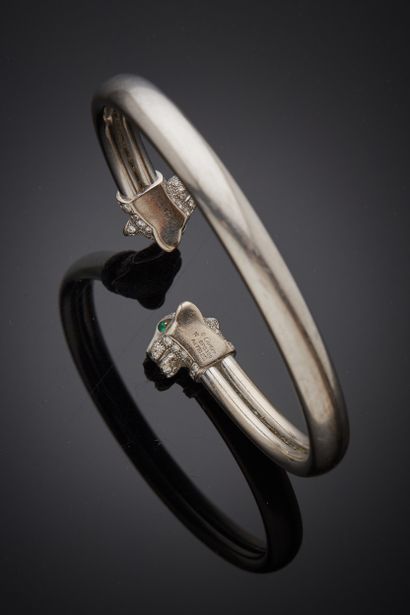 CARTIER, T.16

Bracelet rigide et ouvert...