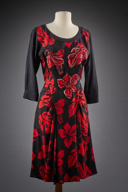 PRADA Collection Printemps/Été 2013

Robe...